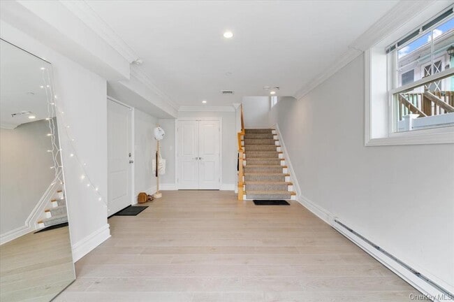 Photo - 545 E Fulton St