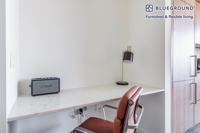 Photo - 1000 S Michigan Ave Unit FL9-ID1347