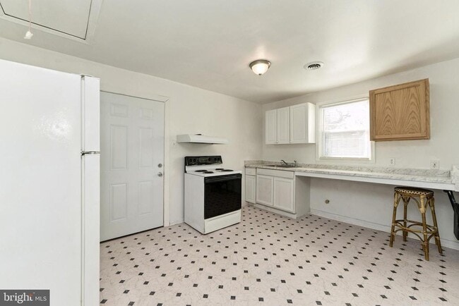 Photo - 6510 Joplin St