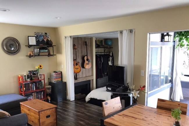 Download Un dormitori apartaments platja huntington Desktop Wallpaper Free Un Dormitori Apartaments Platja Huntington