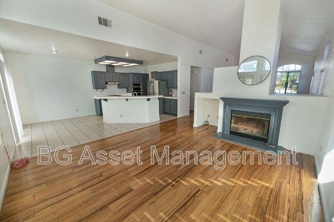 Building Photo - 295 Avalon Cir