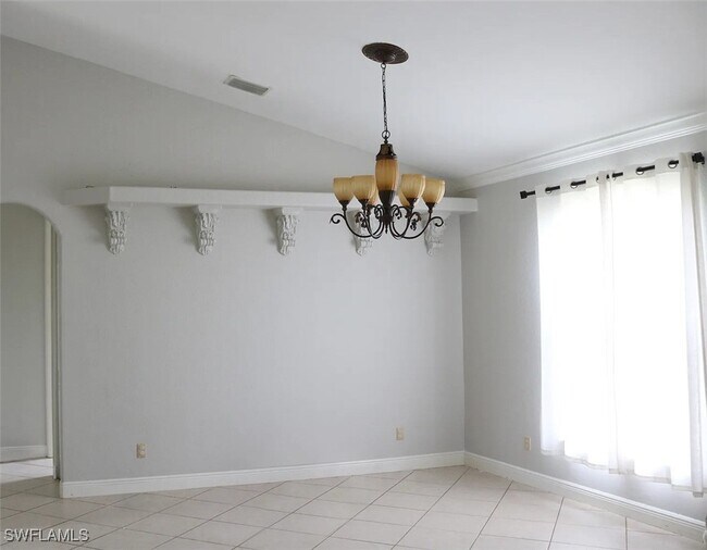 Photo - 120 18th Ave NE