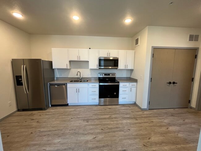 1 bedroom style kitchen