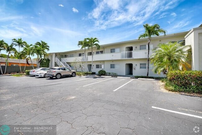 Building Photo - 578 NE 20th St Unit 7-E Rental