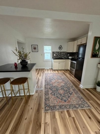 Photo - 118 E Alden Ave