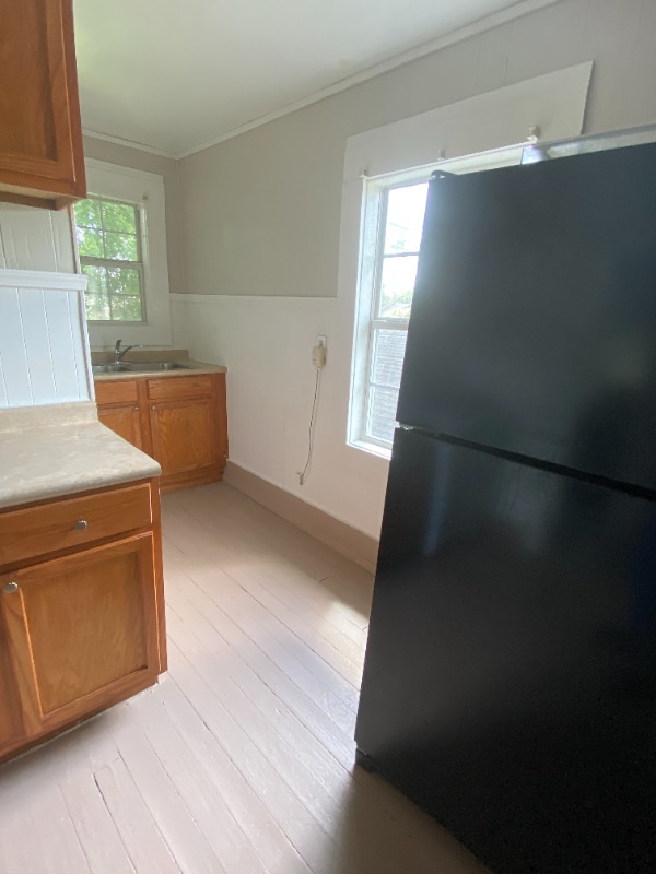 505 E Main St