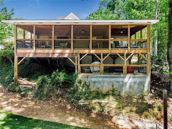 Photo - 6265 Lakeview Dr