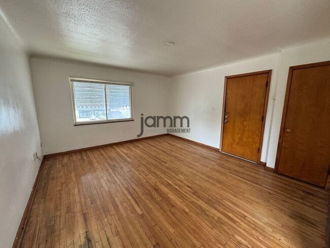 Photo - 4201 Rocky River Dr Unit 4201 Rocky River Dr -8