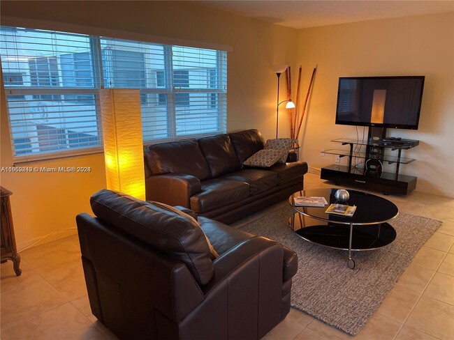 Photo - 1701 Buchanan St Condo Unit 301