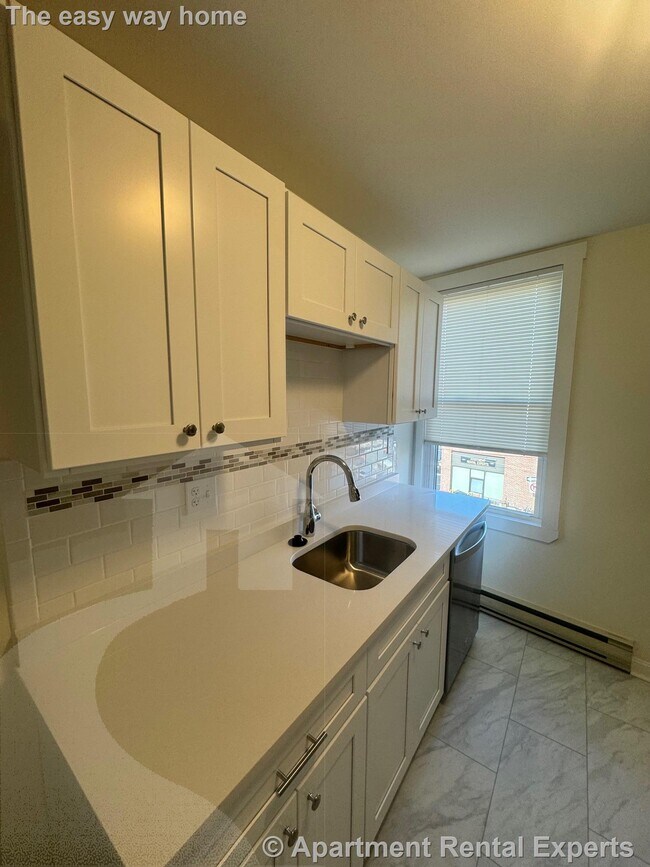 Photo - 35 Davis Square Unit #9