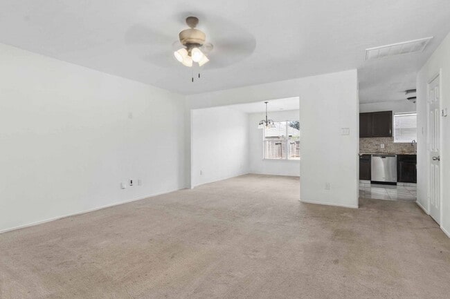 10418 Iris Lake Ct