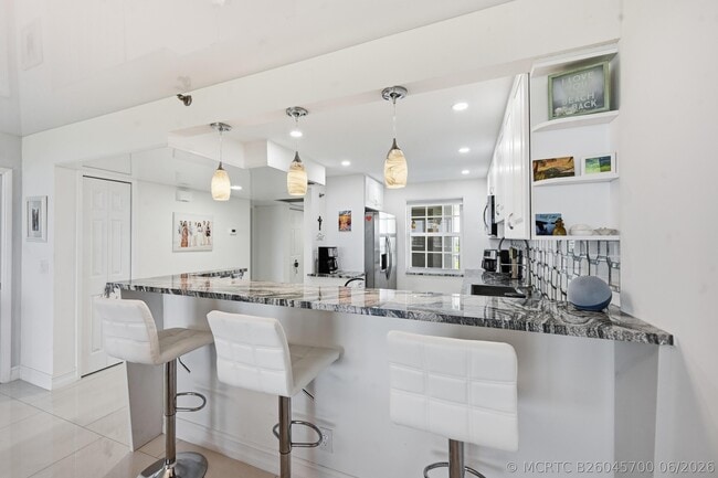 Photo - 4015 W Palm Aire Dr Unit 1001