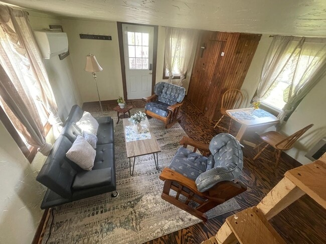 Photo - 350 Hilltown Rd