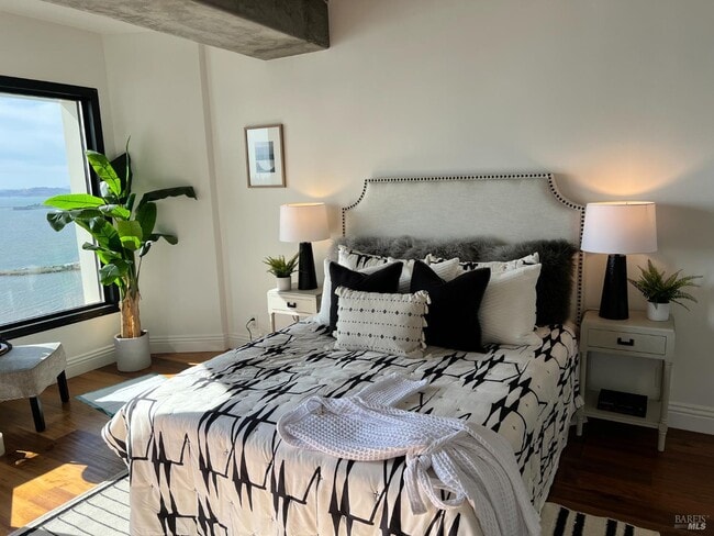 Photo - 6363 Christie Ave Unit 2513