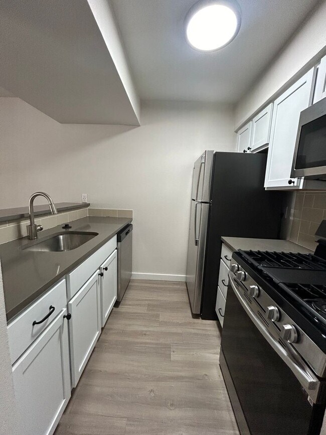 Photo - Kensington Court