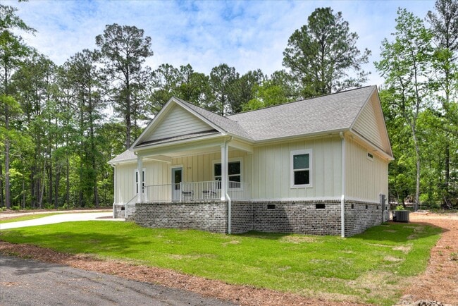 Building Photo - 272 Old Barnwell Rd