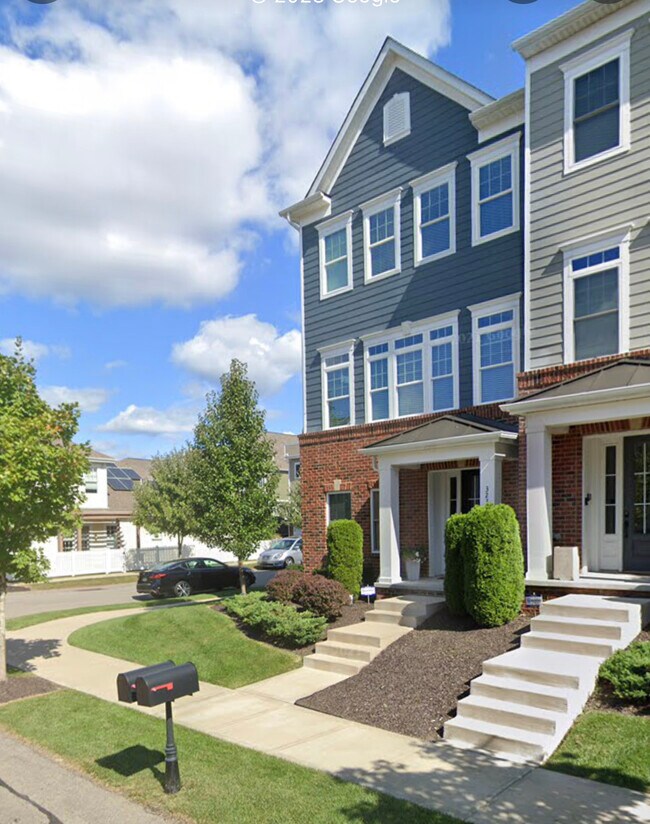 Photo - 323 Osona Ln