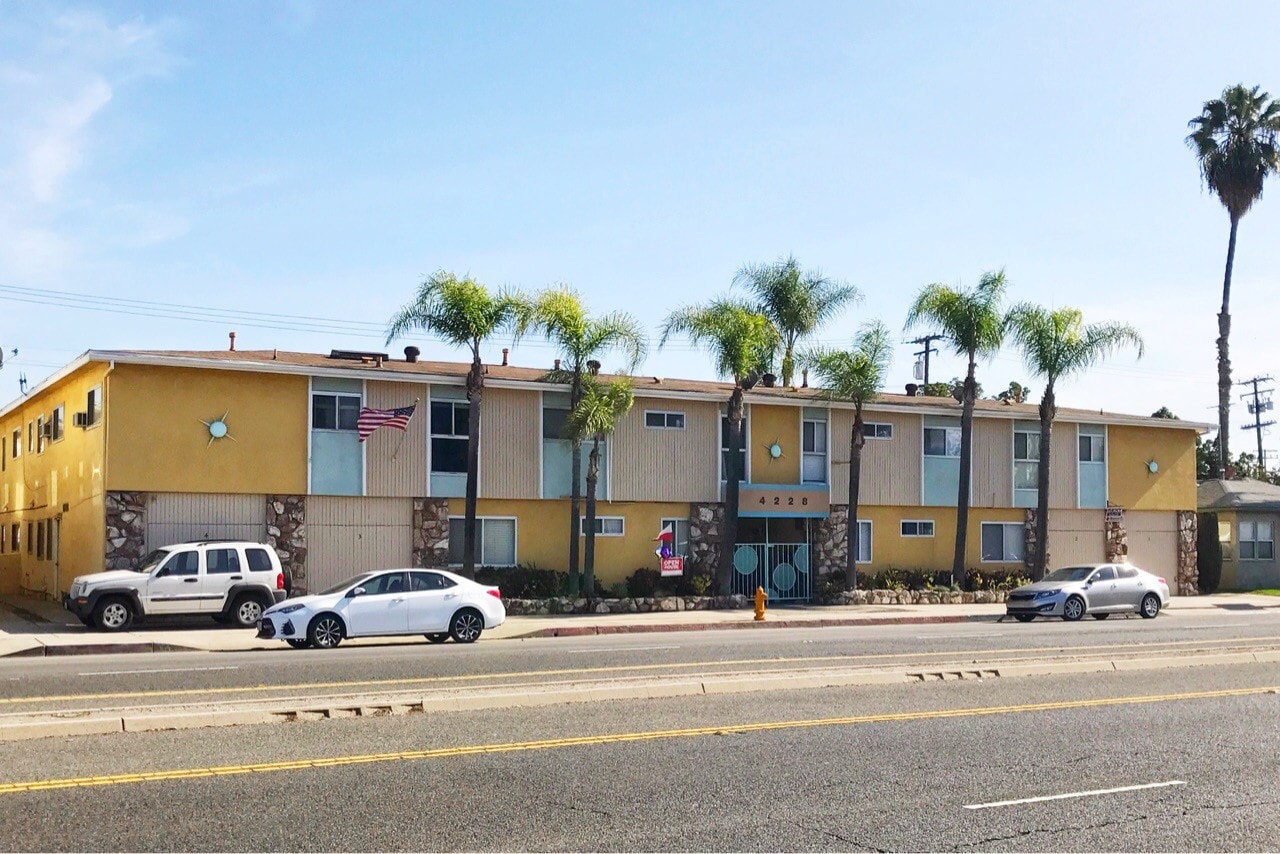 Photo - 4228 N Lakewood Blvd