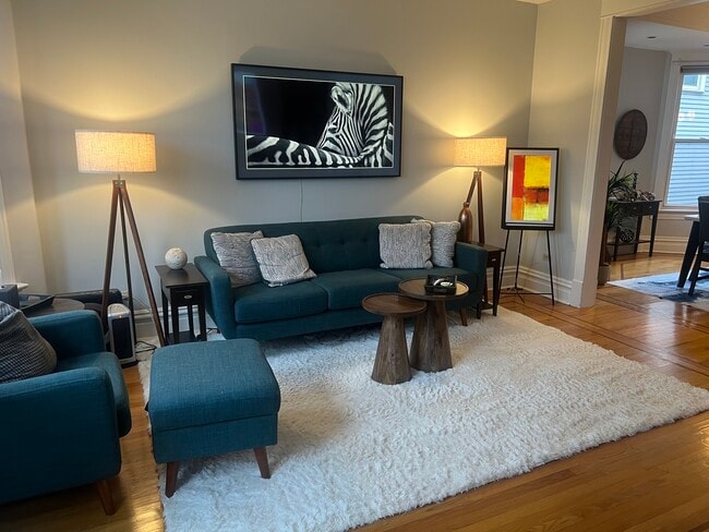 Photo - 1217 W George St Unidad 2F