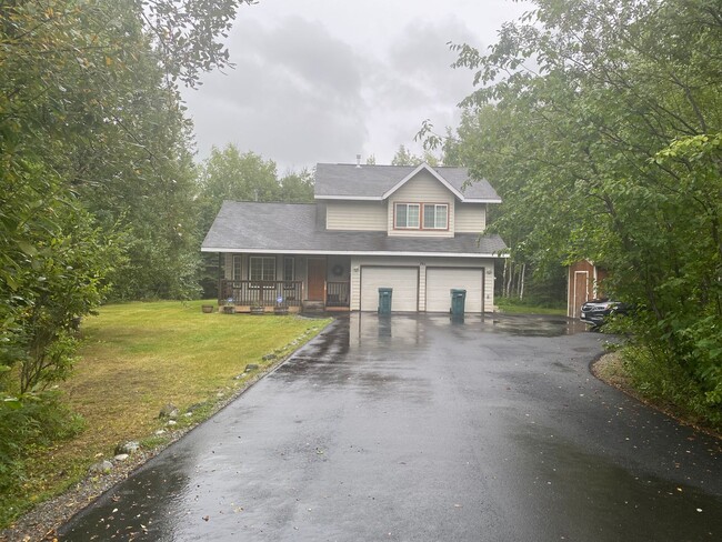 3 Bedroom, 2.5 Bath Single Family Home - 3 Bedroom, 2.5 Bath Single Family Home