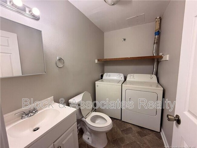 Photo - 5833 Aftonshire Dr