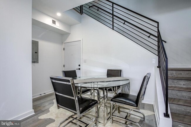 Photo - 1730 Montello Ave NE