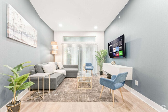 Building Photo - 310 N Malcolm X Blvd Rental