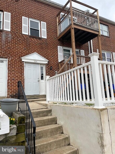 Photo - 304 Christopher Pl