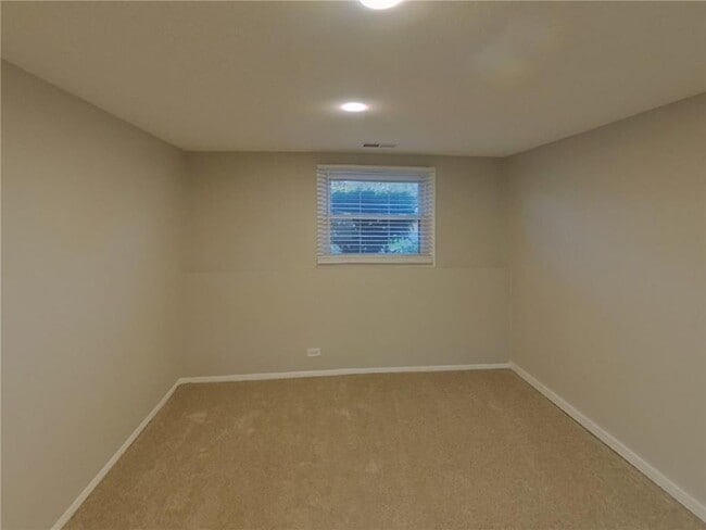 Photo - 3760 75th St E