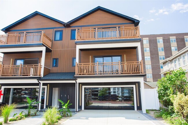Building Photo - 622 W Penn St Rental