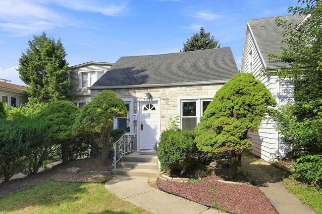 Photo - 4438 N Narragansett Ave