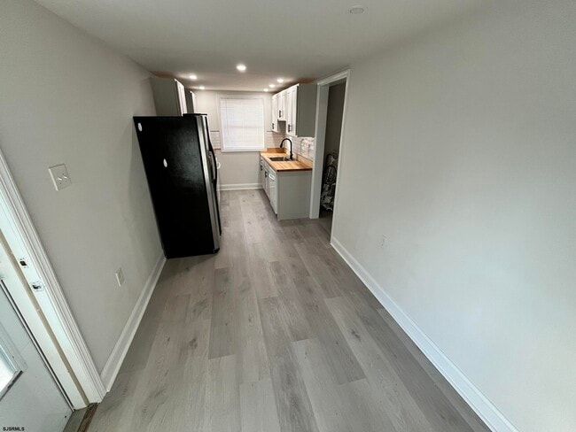 Photo - 9 N Wissahickon Ave