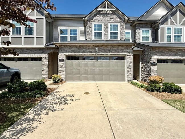 Building Photo - 5633 Garrow Glen Rd