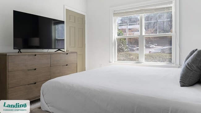 Photo - 925 Canterbury Rd NE Unit 12-1257