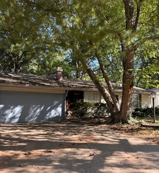 Photo - 2837 E Monroe Terrace