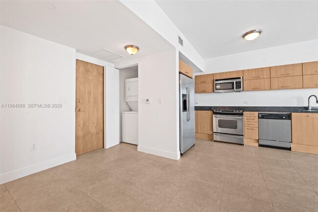 Photo - 350 S Miami Ave Unidad 1409