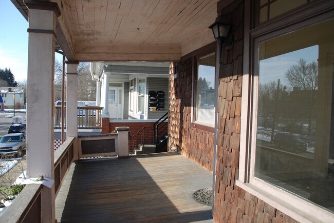 207 Scammel St Unit 2