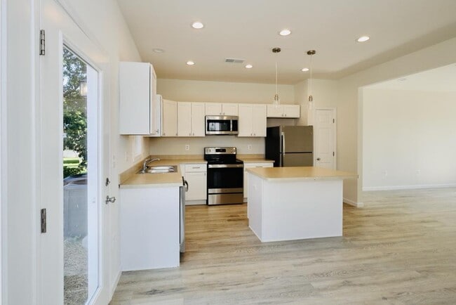 Photo - 811 S Cameron St