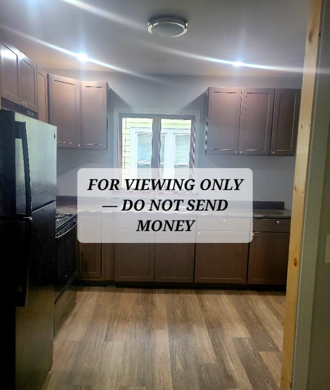 Photo - 352 Post Ave