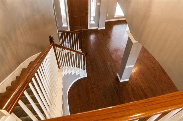 Photo - 409 Royal Crest Dr