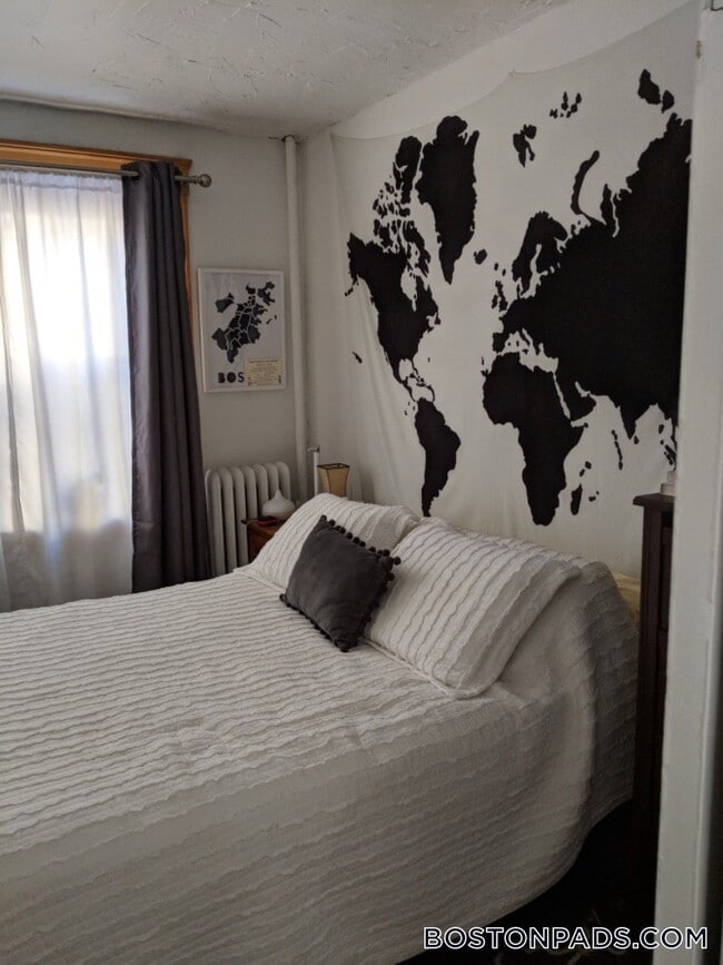 Building Photo - 97 Hancock St Unit 2