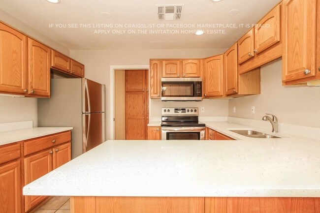 Photo - 2525 E Libby St