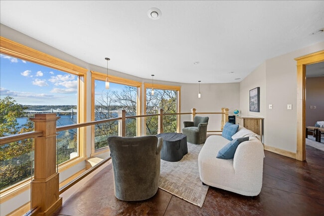 Photo - 1248 WI-35 Unidad ID1337488P