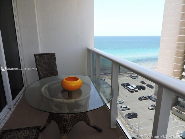 Building Photo - 3140 S Ocean Dr Unit 1102 Rental