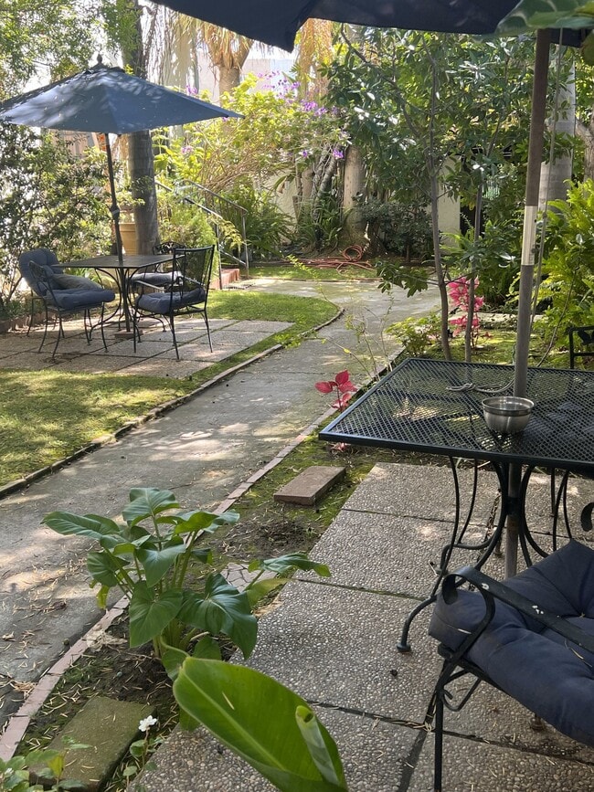 Photo - 1109 Masselin Ave Unidad 1115