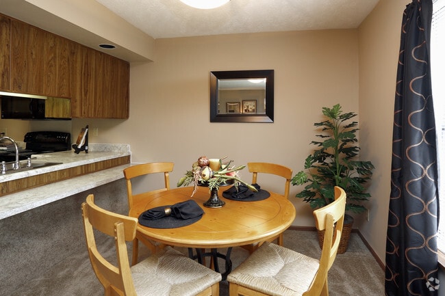 Dining Room - Willow Glen South
