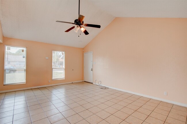 Photo - 10621 Lanshire Dr