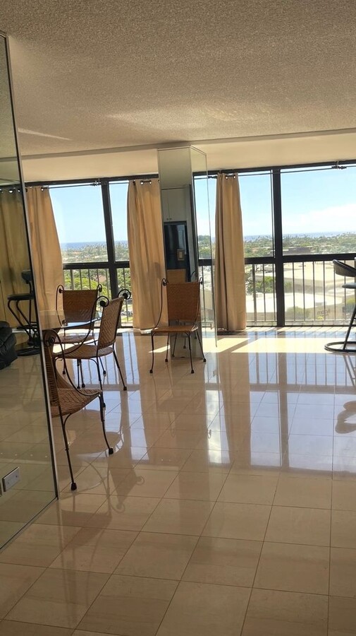 Kahala Towers - Kahala Towers