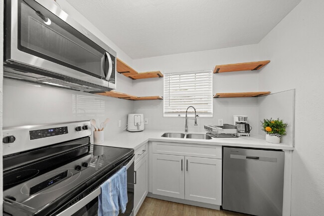 Photo - 701 28th St Unit D