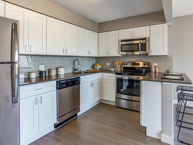 Building Photo - 2555 N Clark St Unit 809